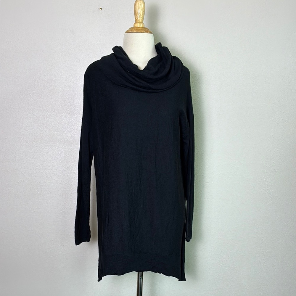 TAHARI Women Medium‎ Black Extrafine Merino Wool Cowl Neck Pullover Sweater